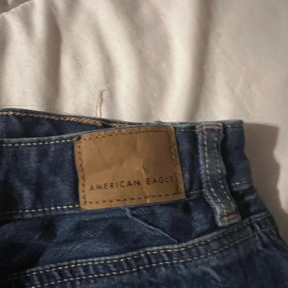 American Eagle blue jeans